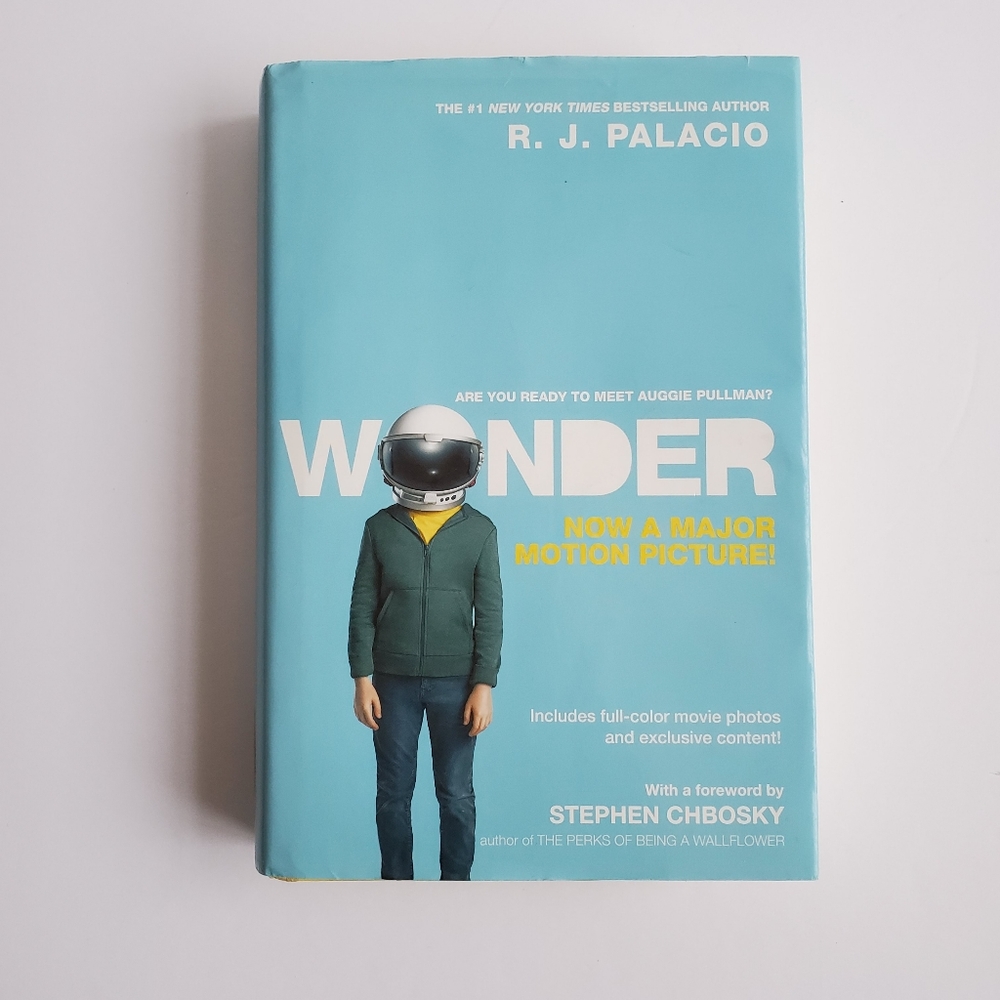 Wonder hardcover novel by RJ Palacio